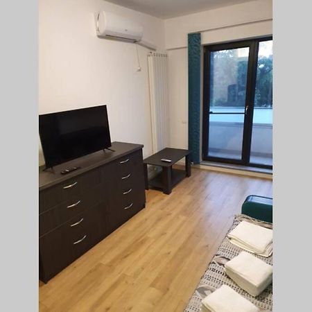 Confort Studio With A Marvelous Kitchen Apartment บูคาเรสต์ ภายนอก รูปภาพ