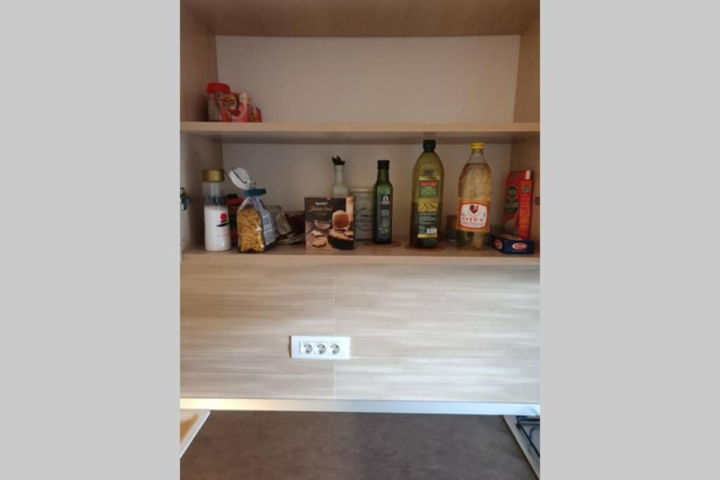 Confort Studio With A Marvelous Kitchen Apartment บูคาเรสต์ ภายนอก รูปภาพ
